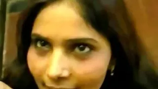 मोटी केटी लागि पैसा गडबड द्वारा एक पिक अगाडि पति